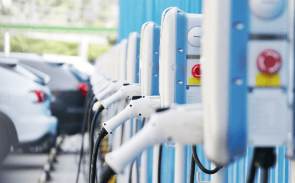 新能源充電樁工控機(jī).png 新能源充電樁工控機(jī).png