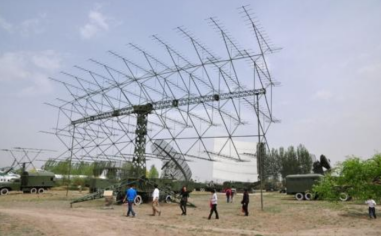 機(jī)動(dòng)式雷達(dá)天線.png 機(jī)動(dòng)式雷達(dá)天線.png