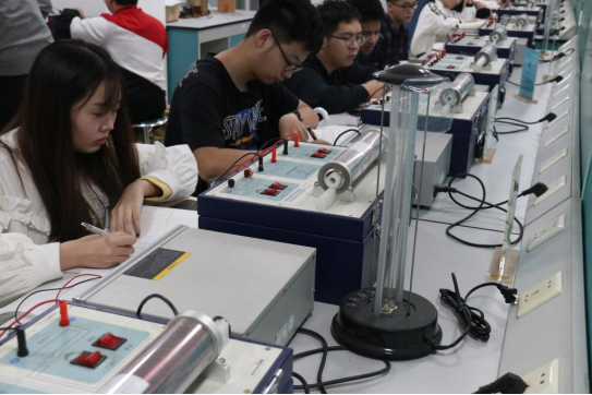 大學實操實驗室設備發(fā)展現(xiàn)狀 大學實操實驗室設備發(fā)展現(xiàn)狀