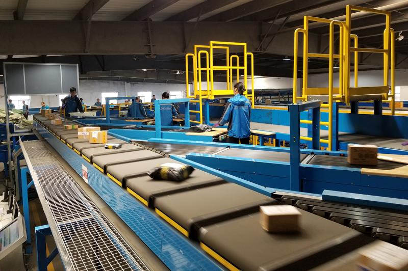 .便捷人臉識別分析和智能樓宇門禁系統(tǒng)。