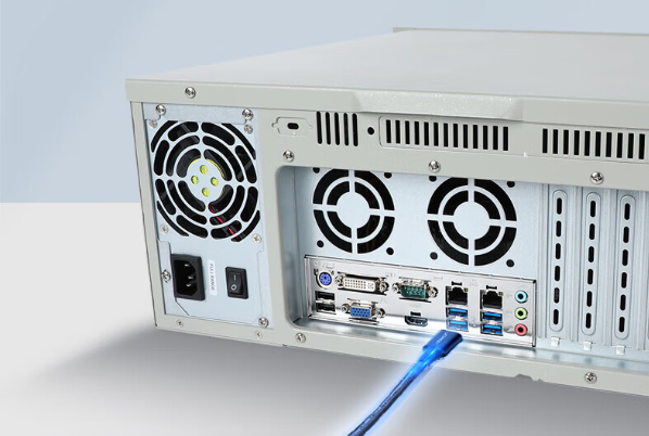 4U工控機(jī)端口.png 4U工控機(jī)端口.png