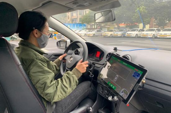 駕考系統(tǒng)工業(yè)平板.png 駕考系統(tǒng)工業(yè)平板.png