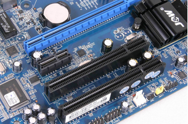 工控機(jī)擴(kuò)展插槽.png 工控機(jī)擴(kuò)展插槽.png