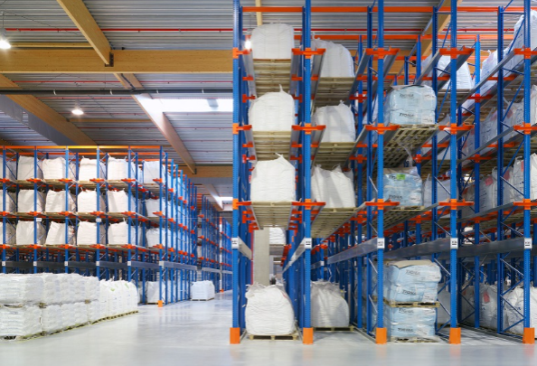 智能倉(cāng)儲(chǔ).png 智能倉(cāng)儲(chǔ).png