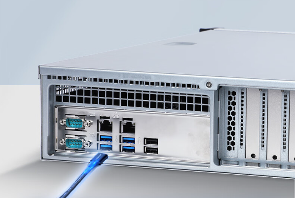 2U工控機端口.png 2U工控機端口.png