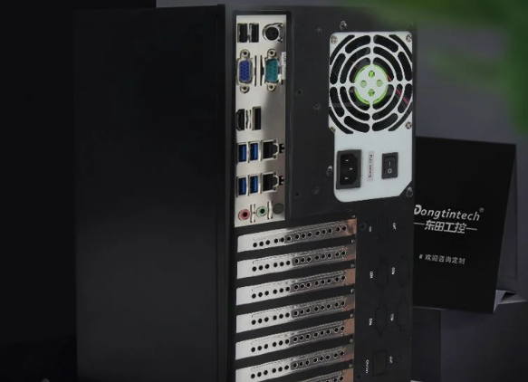 東田壁掛式工控機.png 東田壁掛式工控機.png