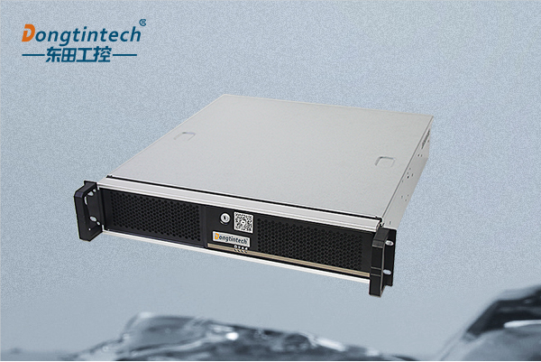 東田2U上架式工控機.png 東田2U上架式工控機.png