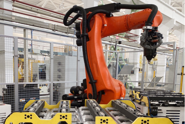 東田碼垛機(jī)器人.png 東田碼垛機(jī)器人.png