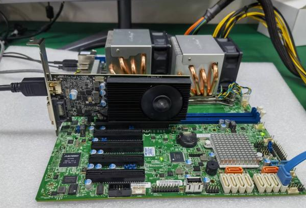 東田4U上架式工控機(jī)測試.png 東田4U上架式工控機(jī)測試.png