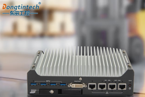 東田嵌入式車載工控機.png 東田嵌入式車載工控機.png