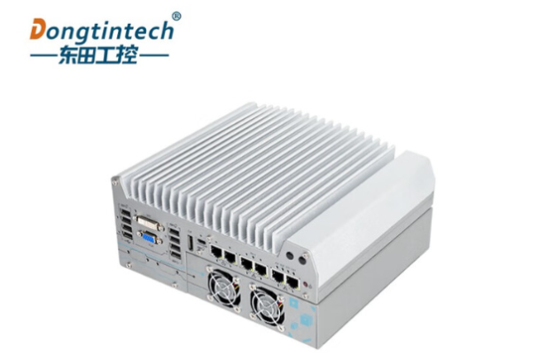 東田車載嵌入式工控機(jī).png 東田車載嵌入式工控機(jī).png